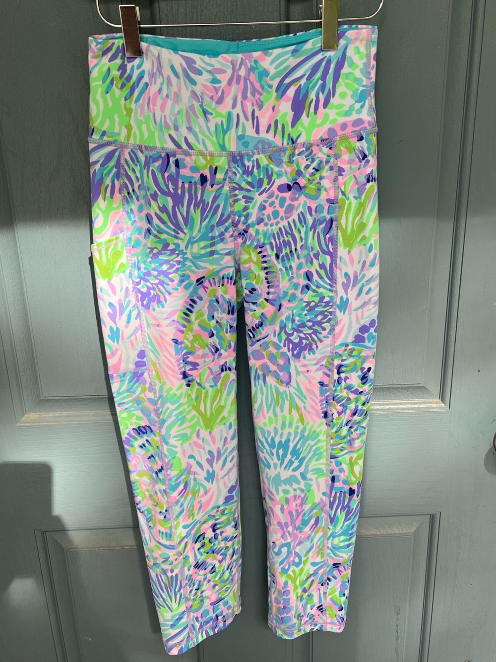 Lilly Pulitzer Luxletic “Shell of a Party” Weekender Leggings